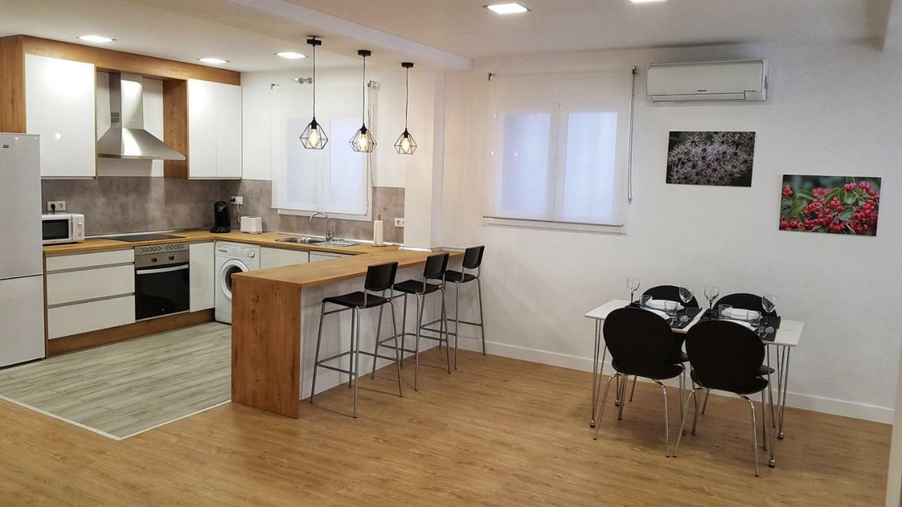 Loft Yolanda Centro Apartment เกว็งกา ภายนอก รูปภาพ