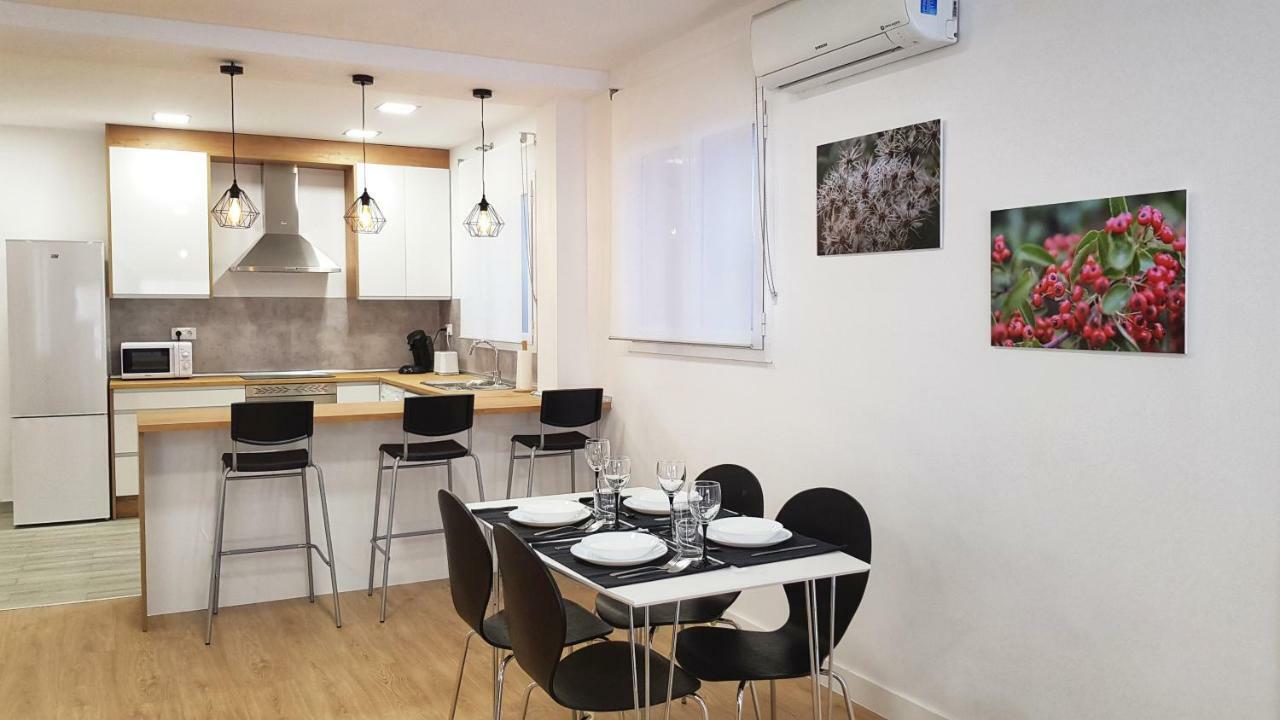 Loft Yolanda Centro Apartment เกว็งกา ภายนอก รูปภาพ
