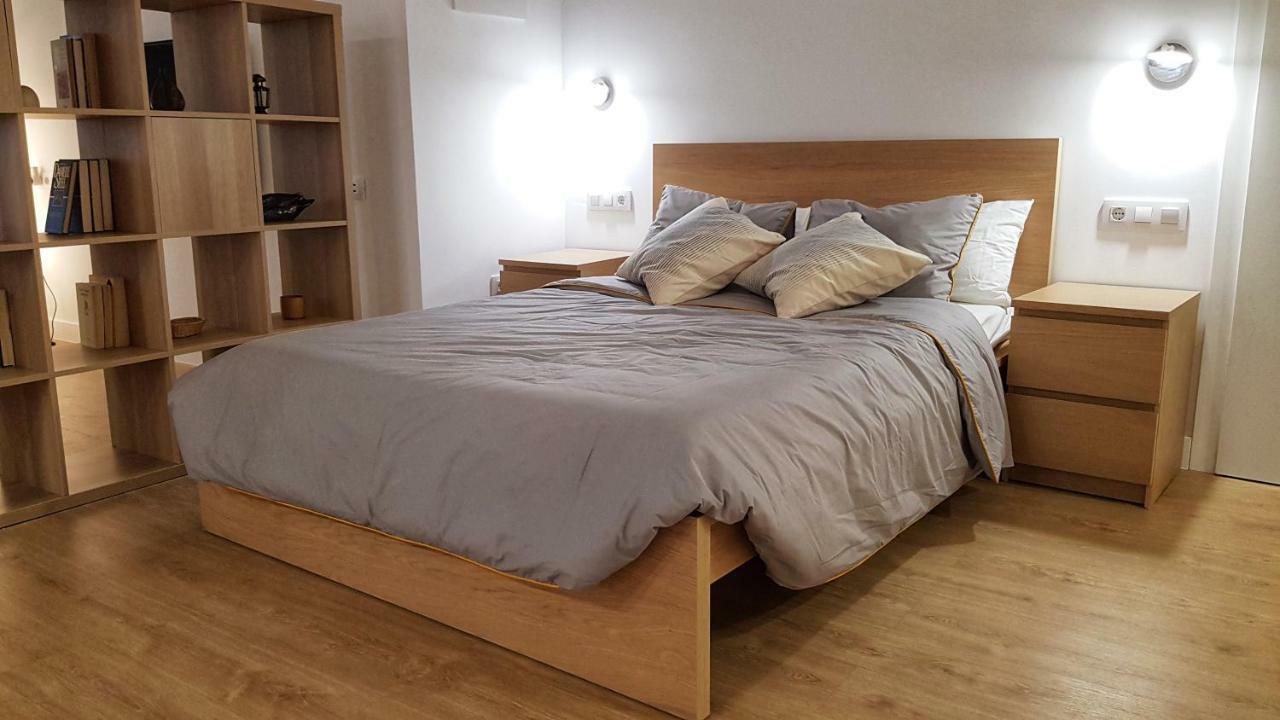Loft Yolanda Centro Apartment เกว็งกา ภายนอก รูปภาพ